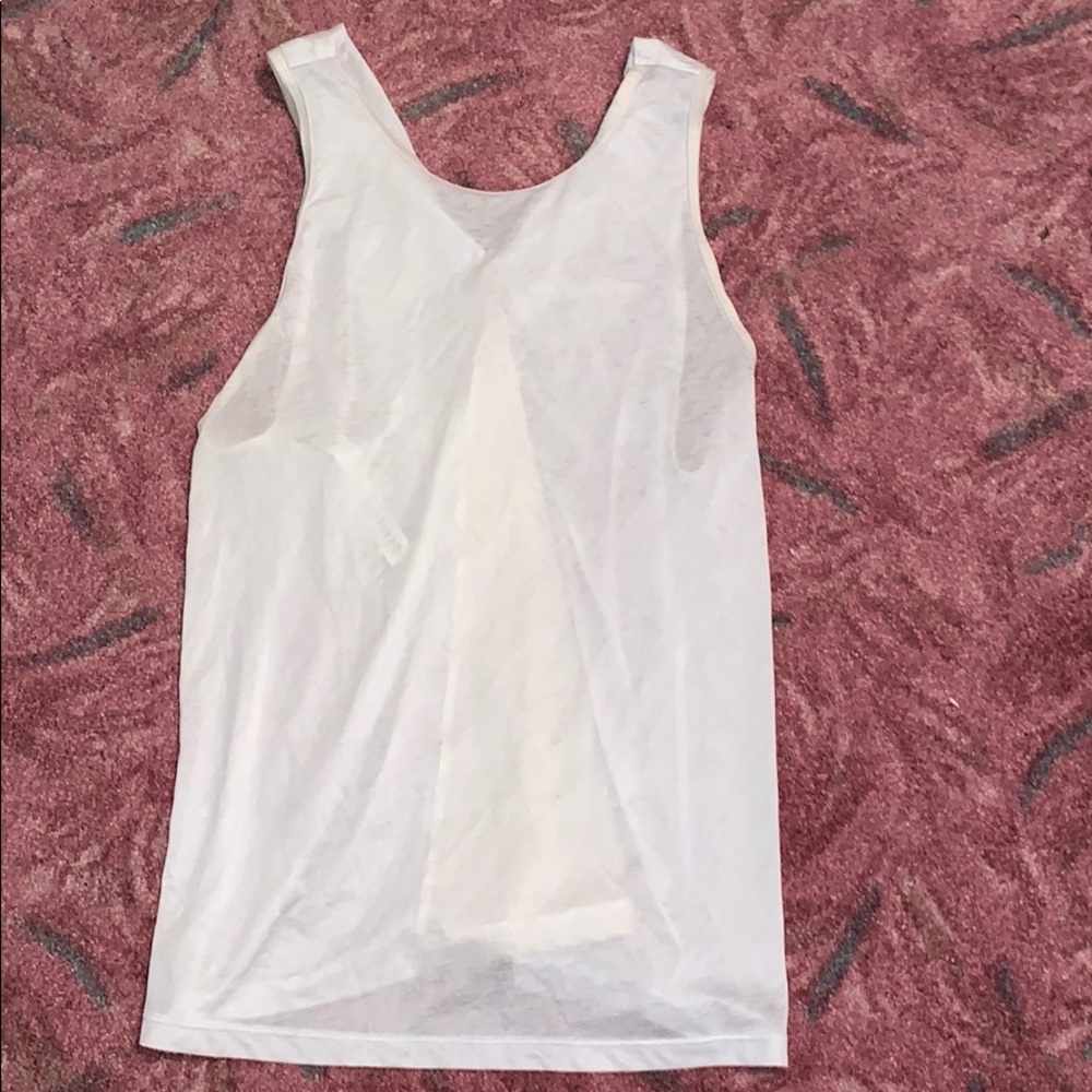 Knot back lululemon tank top